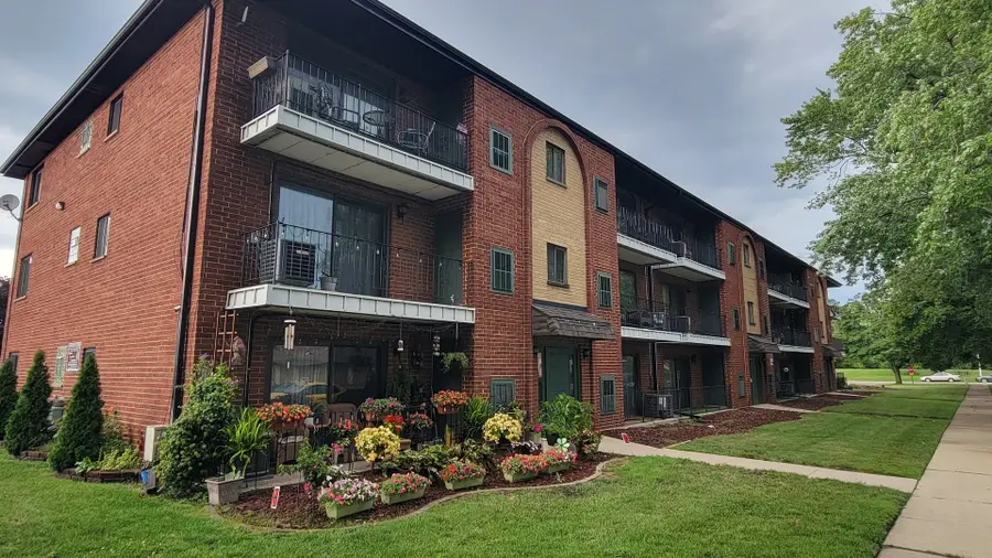 7012 98th Street #1A, Chicago Ridge, IL 60415 - #2