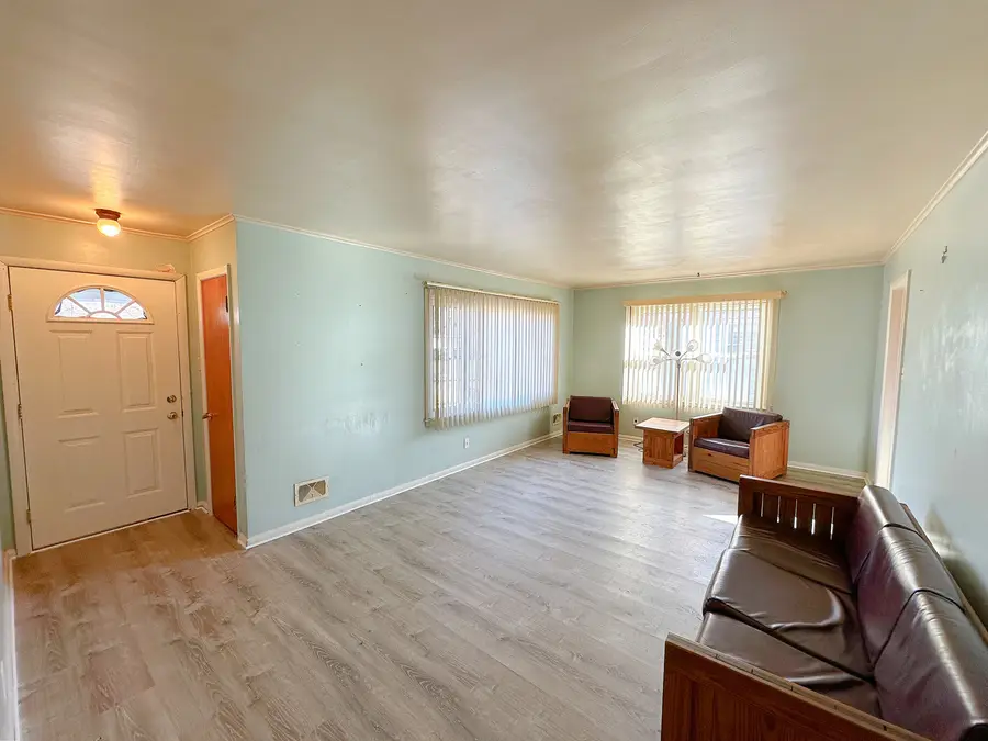 619 W Bluff Street, Streator, IL 61364 - #2