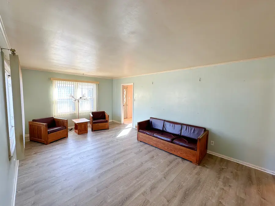 619 W Bluff Street, Streator, IL 61364 - #3