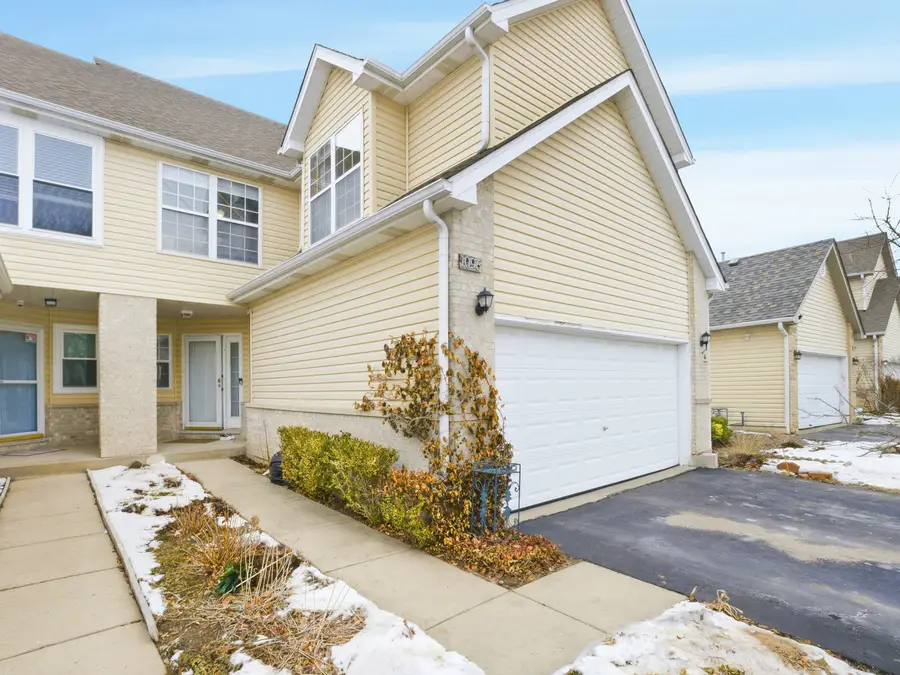 1096 Viewpoint Drive, Lake In The Hills, IL 60156 - #2