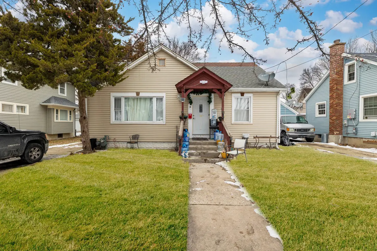 730 E Benton Street, Aurora, IL 60505 - Image #1