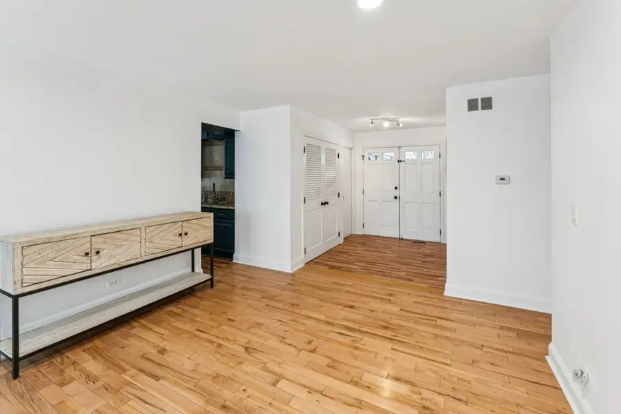 514 Revere Avenue, Westmont, IL 60559 - #2