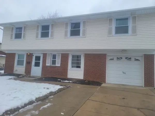 6835 Plumtree Lane, Hanover Park, IL 60133