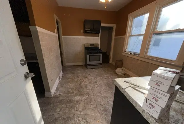 10854 S Eggleston Avenue, Chicago, IL 60628 - Image #3