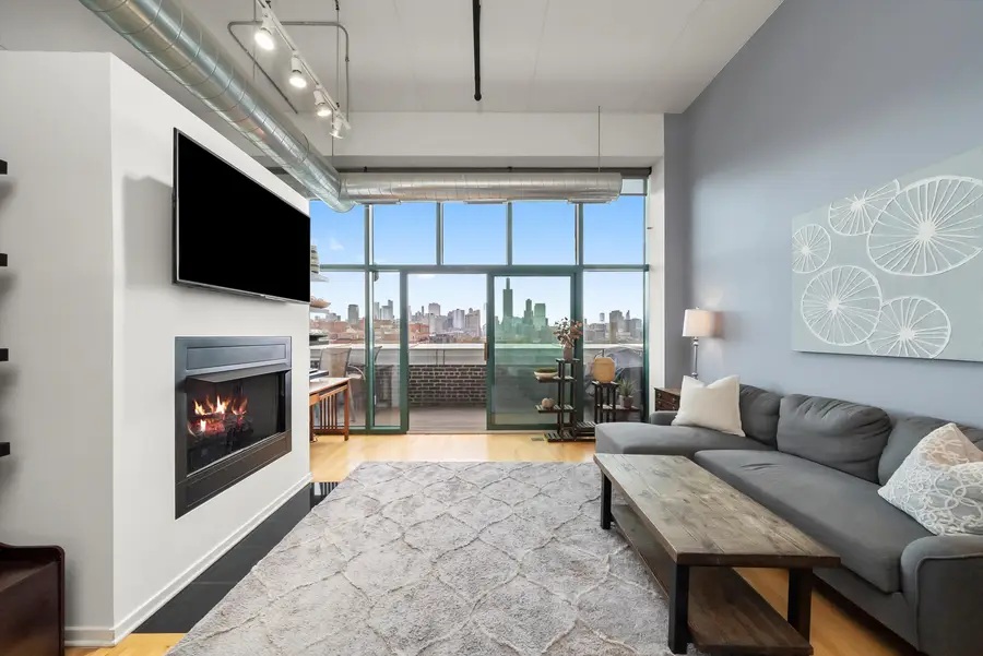 1645 W Ogden Avenue #702, Chicago, IL 60612 - Image #3