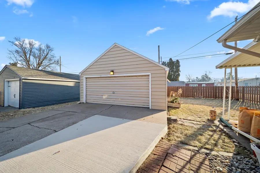 2003 N Fairmount Street, Davenport, IA 52804 - #3