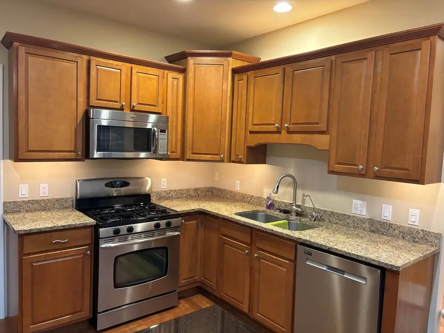 2503 Cedar Crest Drive, Ottawa, IL 61350 - Image #2