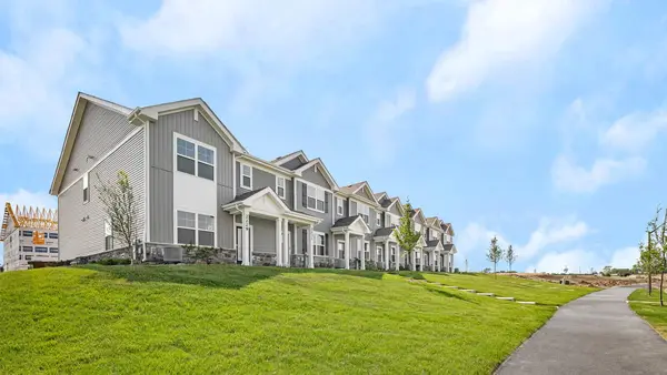 2268 Barbera Road, Oswego, IL 60543