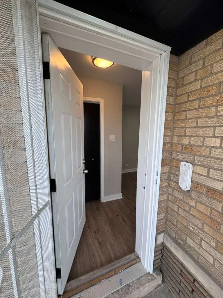 1021 W Vermont Avenue, Chicago, IL 60827 - #2