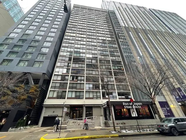 230 E Ontario Street #402, Chicago, IL 60611 - Image #1