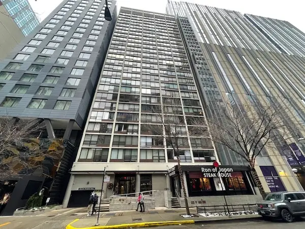 230 E Ontario Street #402, Chicago, IL 60611