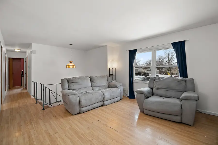 34 S Chestnut Court, Glenwood, IL 60425 - #3