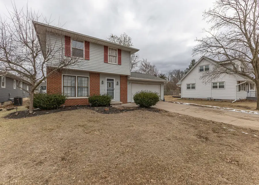 1434 2nd Avenue, Camanche, IA 52730 - #2