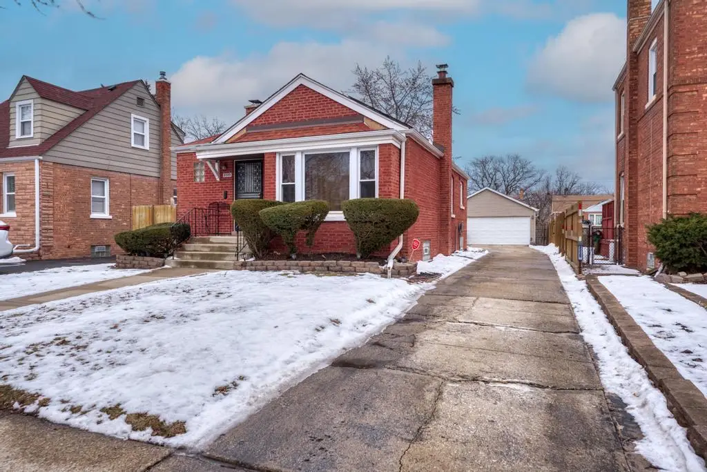 2225 S 23rd Avenue, Broadview, IL 60155 - #1