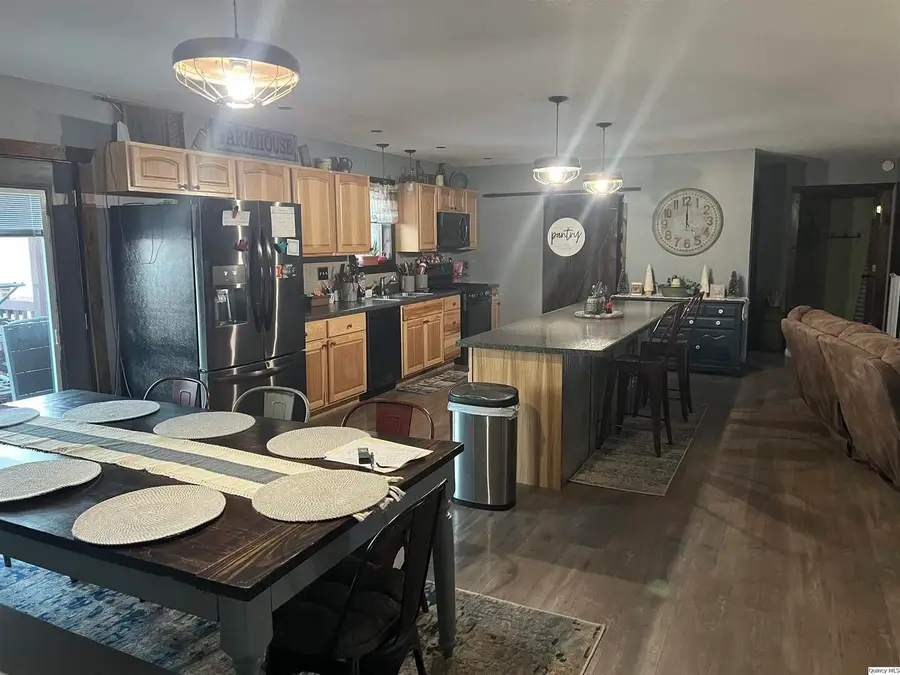 1126 E County Rd 350, Sutter, IL 62373 - Image #2