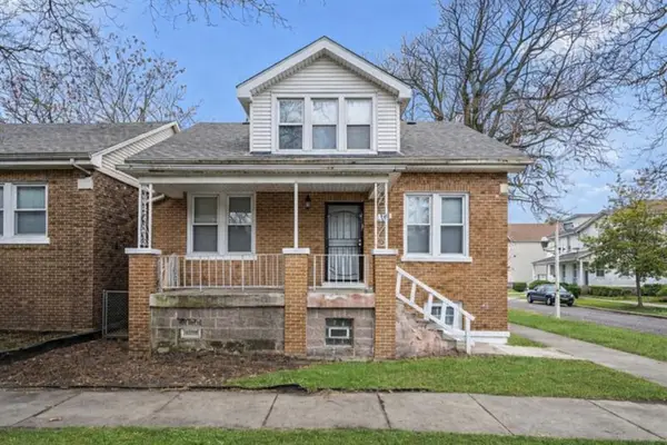 8100 S Houston Avenue, Chicago, IL 60617