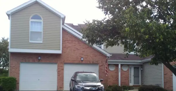 482 Nicole Drive #8B, Bartlett, IL 60103