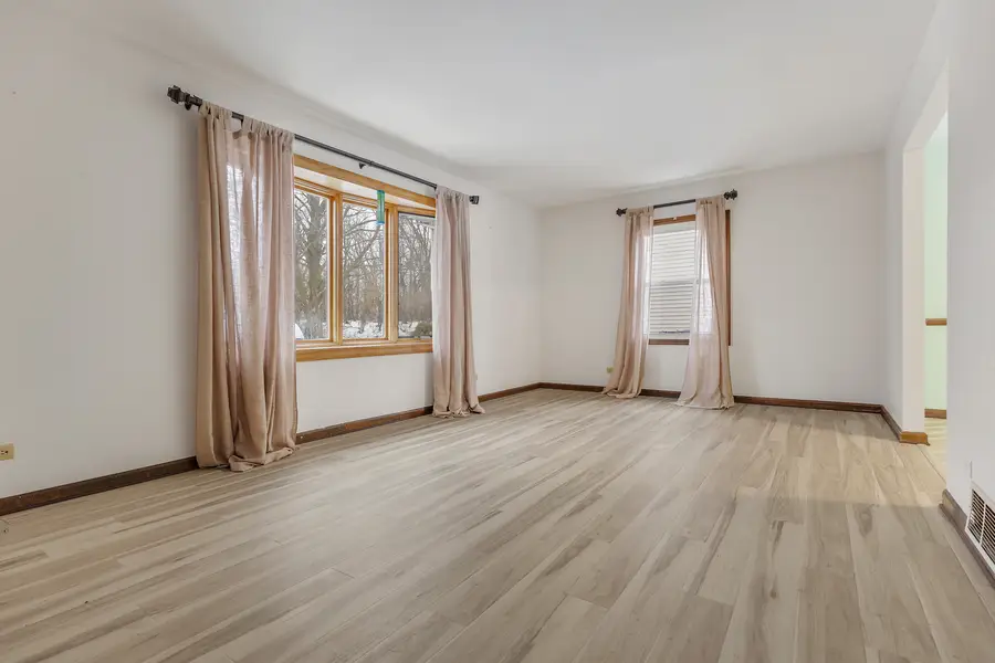 720 Ash Street, Algonquin, IL 60102 - #3