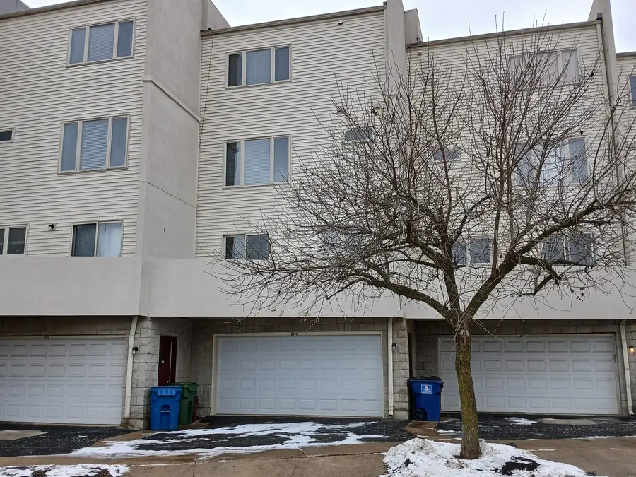 210 N Des Plaines Avenue N, Forest Park, IL 60130 - #2