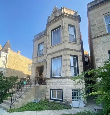 3143 W Augusta Boulevard, Chicago, IL 60622
