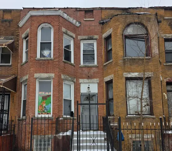 6858 S Calumet Avenue, Chicago, IL 60637