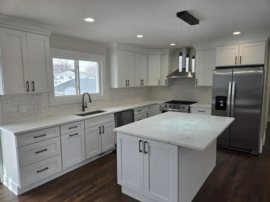 1570 Jefferson Road, Hoffman Estates, IL 60169 - #3