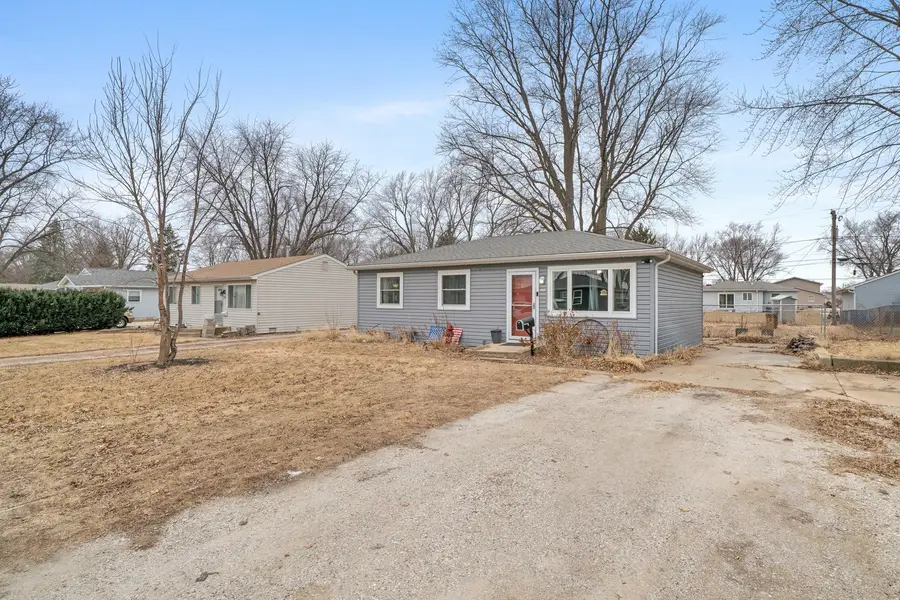 1117 5th Street, Sandwich, IL 60548 - #2