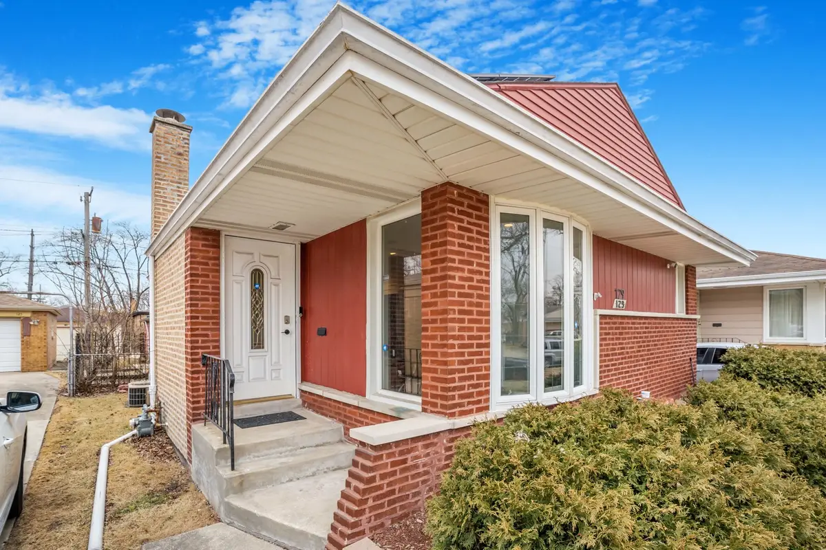 129 Rice Avenue, Bellwood, IL 60104 - #1