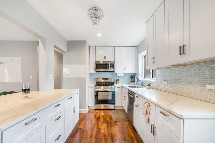 129 Rice Avenue, Bellwood, IL 60104 - #3