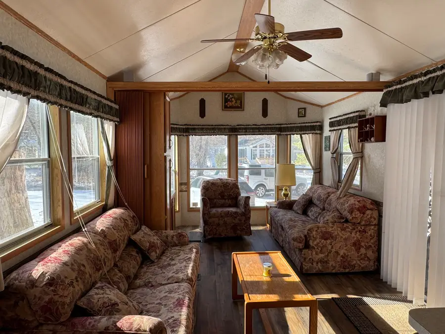 21-79 Woodhaven Lake, Sublette, IL 61367 - #2