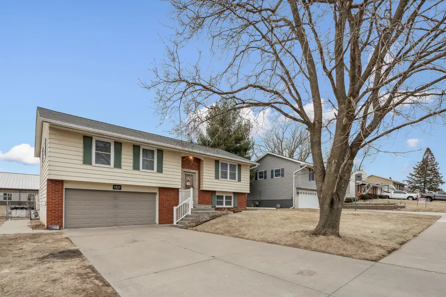 1624 9th Street Nw, Clinton, IA 52732 - #2