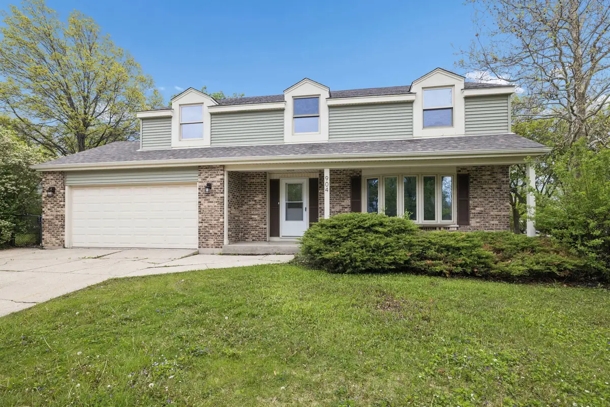 904 Iroquois Avenue, Naperville, IL 60563 - #1