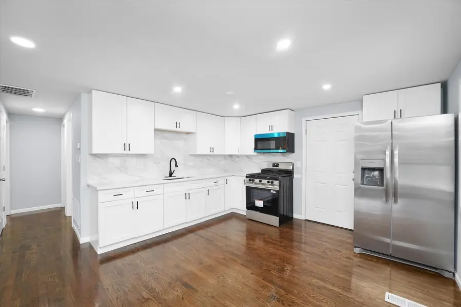 13228 S Rhodes Avenue, Chicago, IL 60827 - Image #3