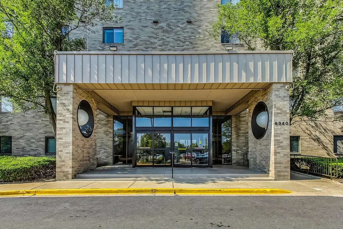 6340 Americana Drive #904, Willowbrook, IL 60527 - #1