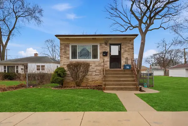 Address Withheld By Seller, Calumet Park, IL 60827