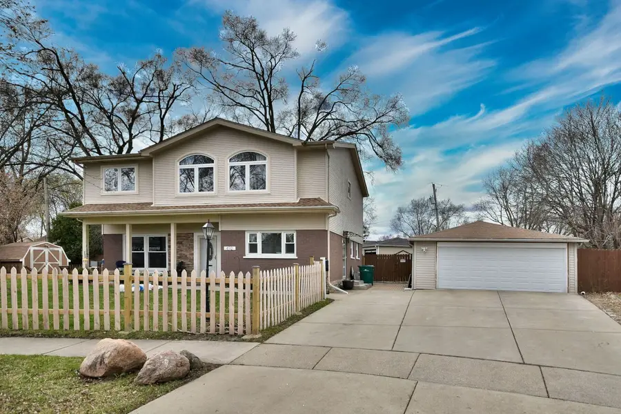 492 Bernice Court, Wheeling, IL 60090 - #2