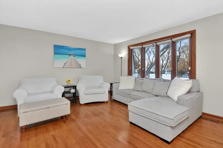 1580 College Lane S, Wheaton, IL 60189 - Image #3