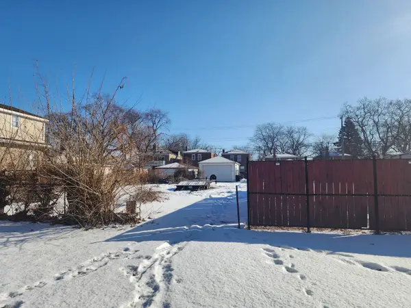 8811 S Parnell Avenue, Chicago, IL 60620