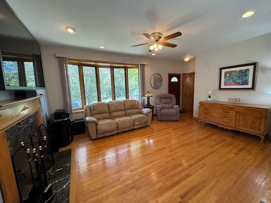 3541 N Pontiac Avenue, Chicago, IL 60634 - Image #2