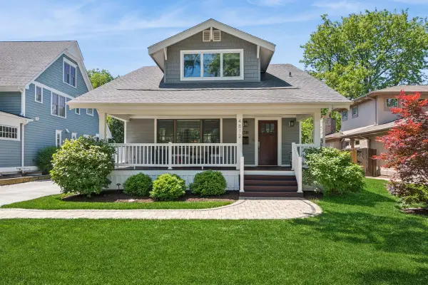 4812 Stonewall Avenue, Downers Grove, IL 60515