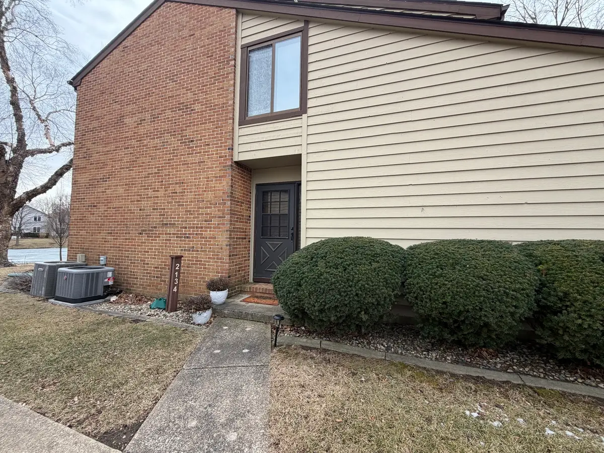 2134 Harbortown Circle #2134, Champaign, IL 61821 - #1