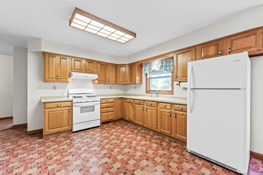 844 S 7th Street, Dekalb, IL 60115 - #3