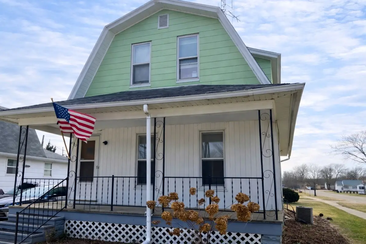 411 W Park Street, Morrison, IL 61270 - #1