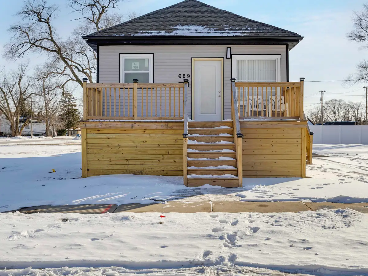 629 E 154th Street, Phoenix, IL 60426 - #1