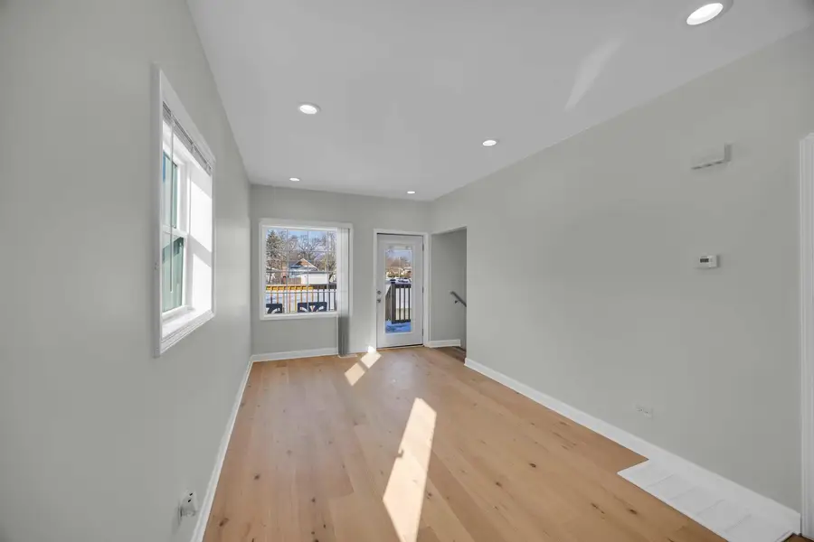 629 E 154th Street, Phoenix, IL 60426 - #3