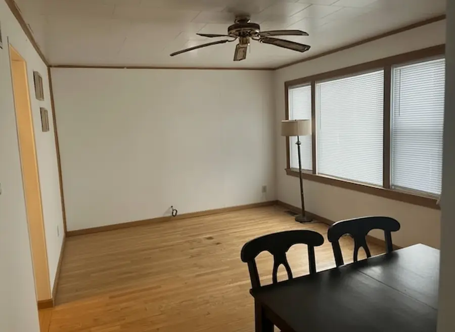 6918 Garden Lane, Bridgeview, IL 60455 - #2