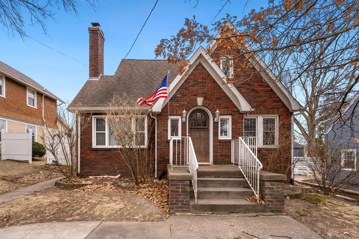 2509 East Street, Davenport, IA 52803 - #1