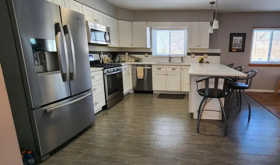 328 Wellington Avenue, Elk Grove Village, IL 60007 - #3