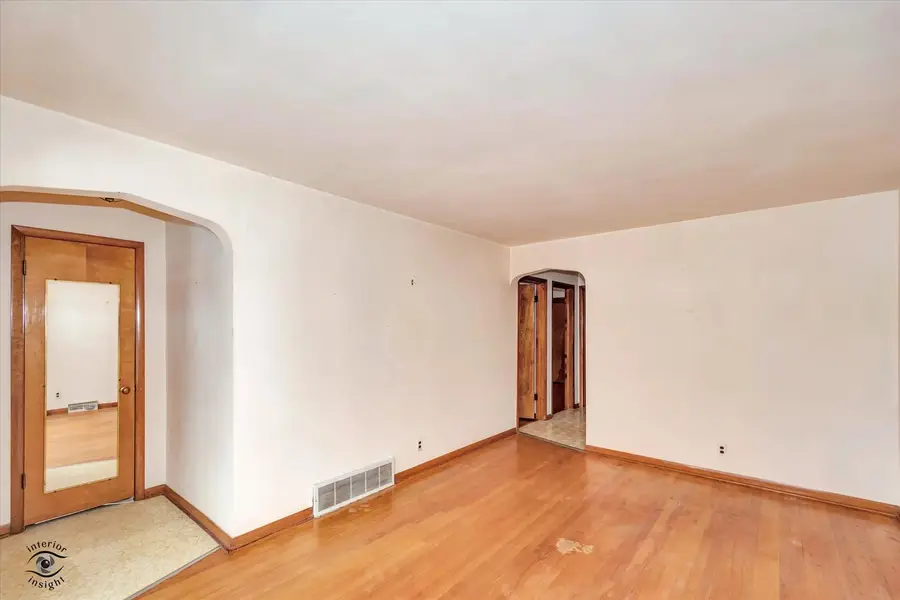 6049 S Mobile Avenue, Chicago, IL 60638 - Image #3