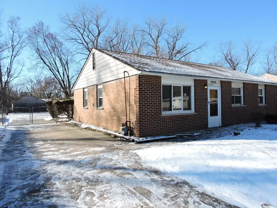 15328 Parkside Drive, Markham, IL 60428 - #2